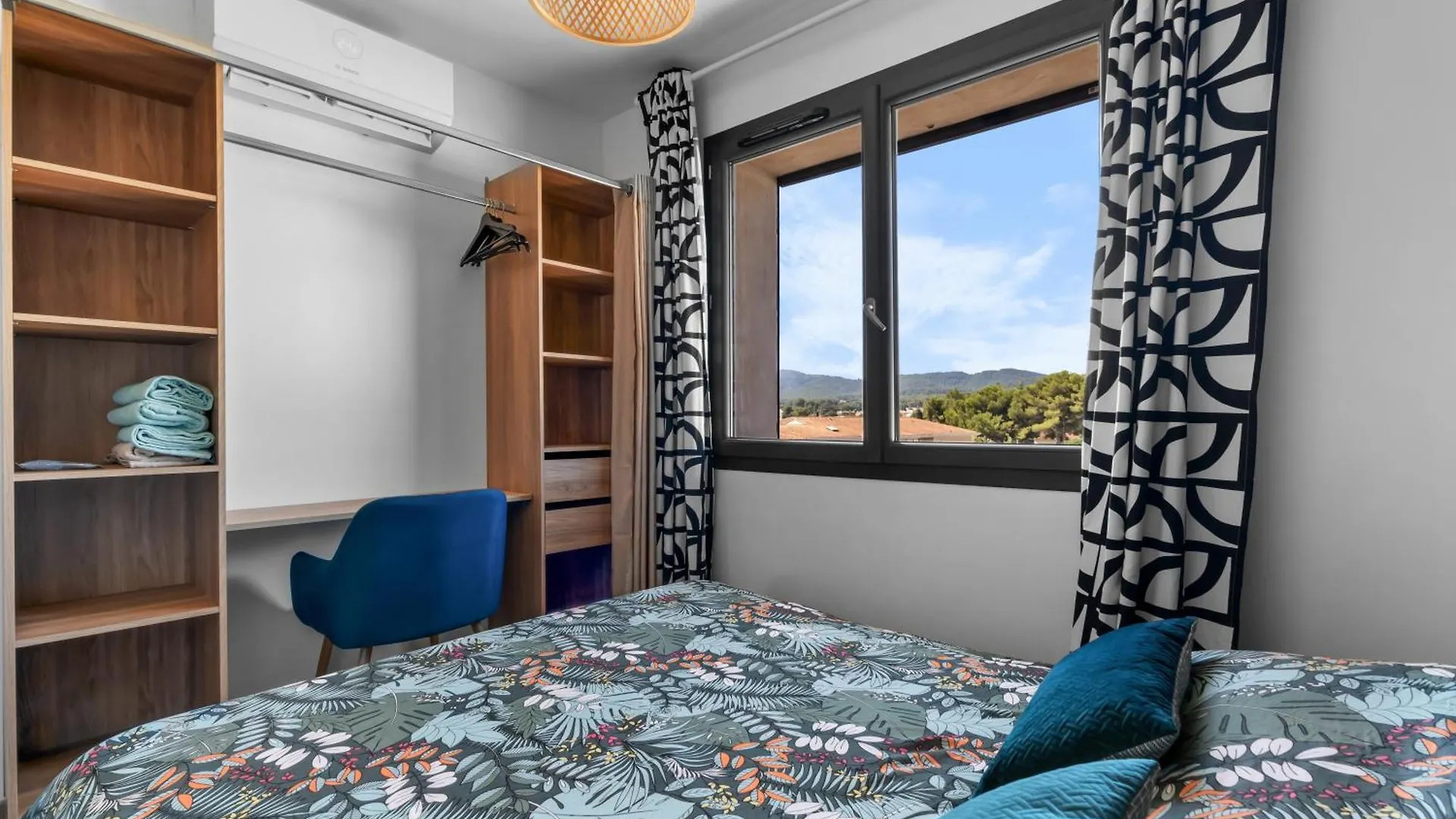 Reves Bleus, T2 Proche Plage Des Sablettes, Clim, Wifi, Place De Parking La Seyne-sur-Mer