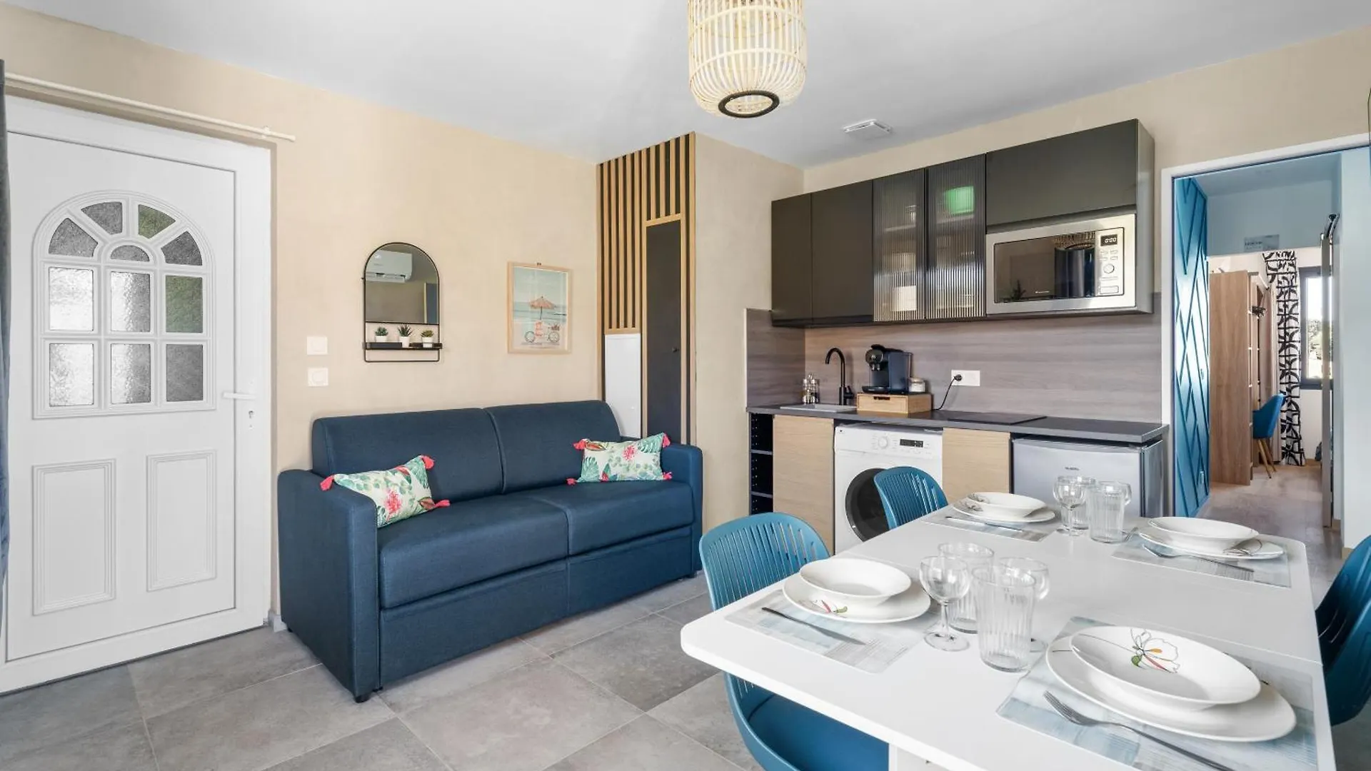 Apartment Reves Bleus, T2 Proche Plage Des Sablettes, Clim, Wifi, Place De Parking La Seyne-sur-Mer France