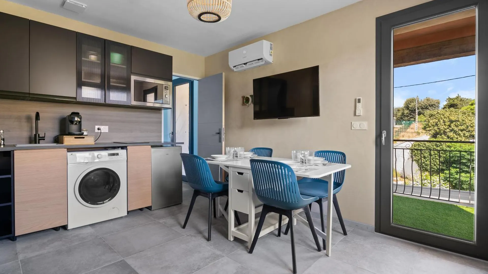 Reves Bleus, T2 Proche Plage Des Sablettes, Clim, Wifi, Place De Parking La Seyne-sur-Mer Apartment